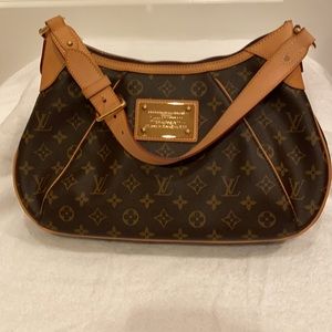 Authentic Louis Vuitton Thames GM Monogram